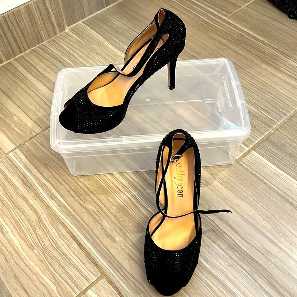 Cathy Jean Peep Toe Platform Heel